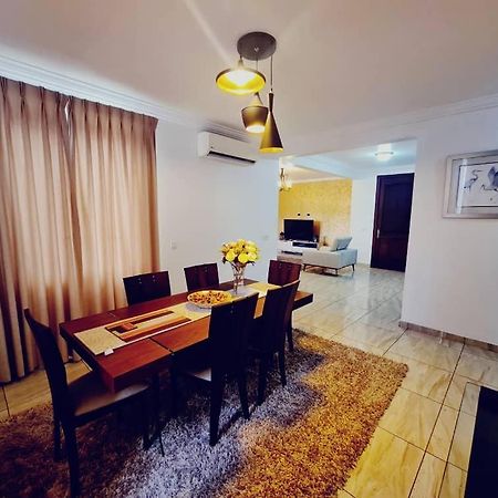 Bertha'S Court D-Plus Apartments Dzorwulu Екстериор снимка