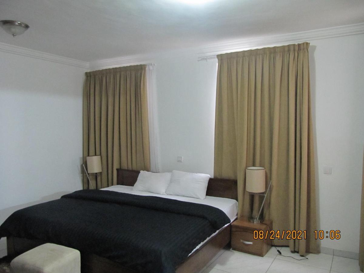 Bertha'S Court D-Plus Apartments Dzorwulu Екстериор снимка