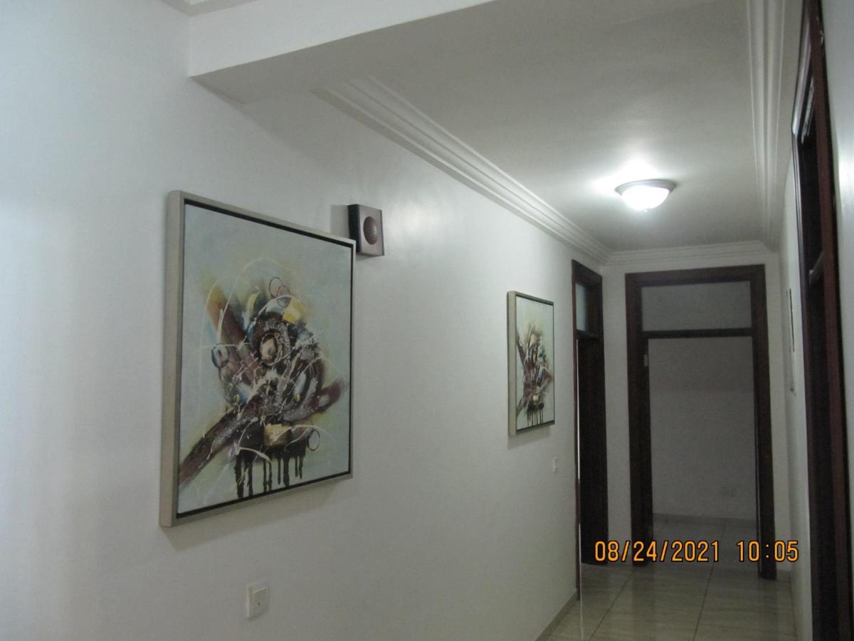 Bertha'S Court D-Plus Apartments Dzorwulu Екстериор снимка