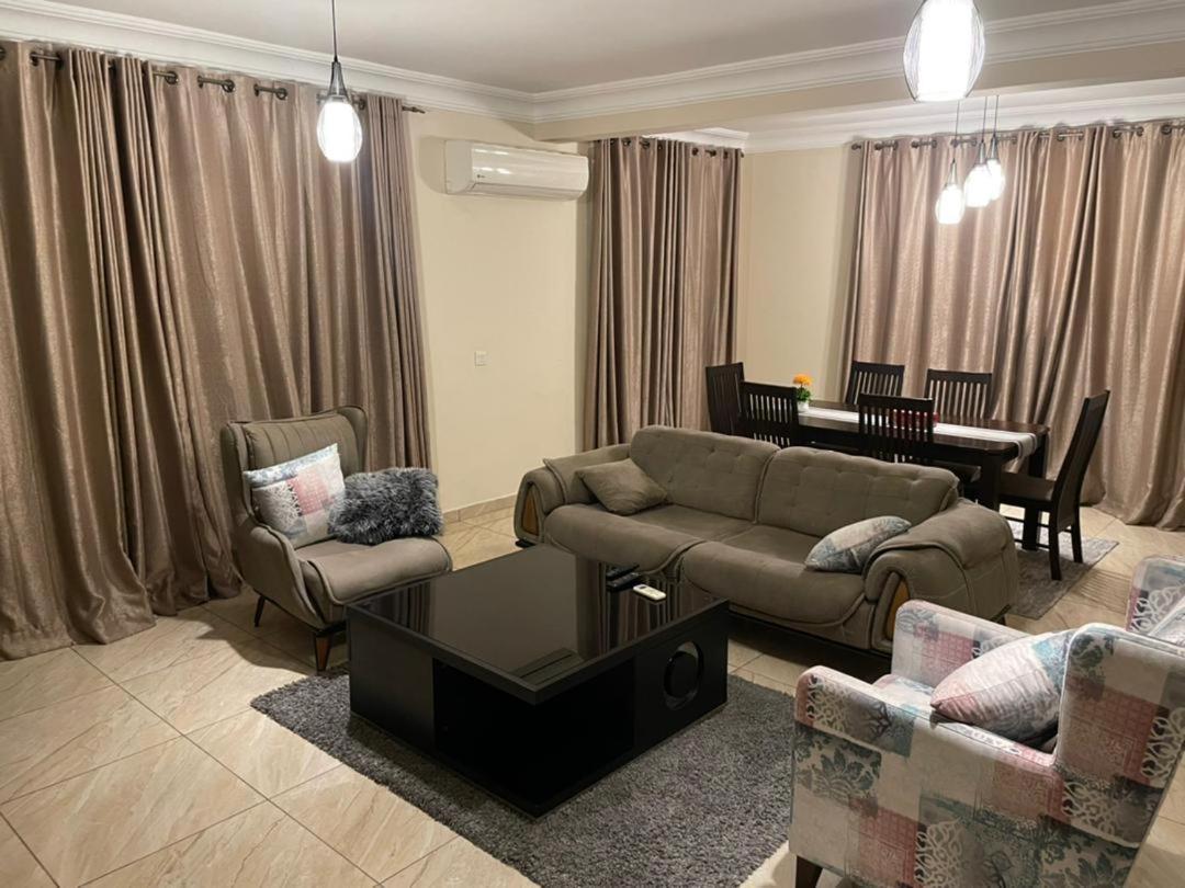 Bertha'S Court D-Plus Apartments Dzorwulu Екстериор снимка