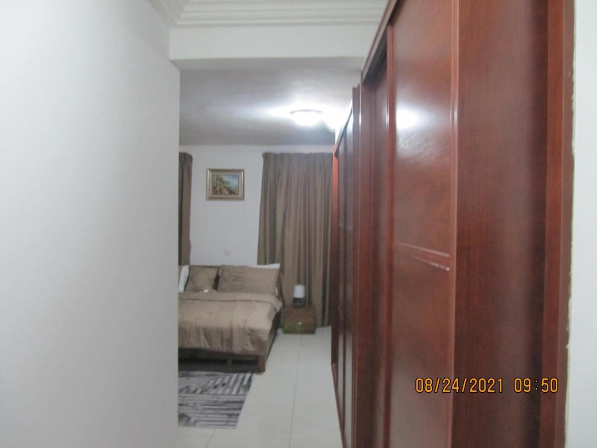 Bertha'S Court D-Plus Apartments Dzorwulu Екстериор снимка