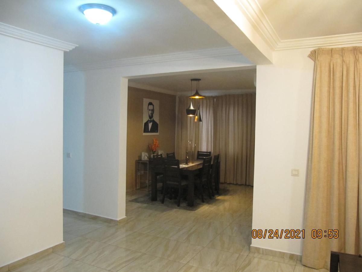 Bertha'S Court D-Plus Apartments Dzorwulu Екстериор снимка