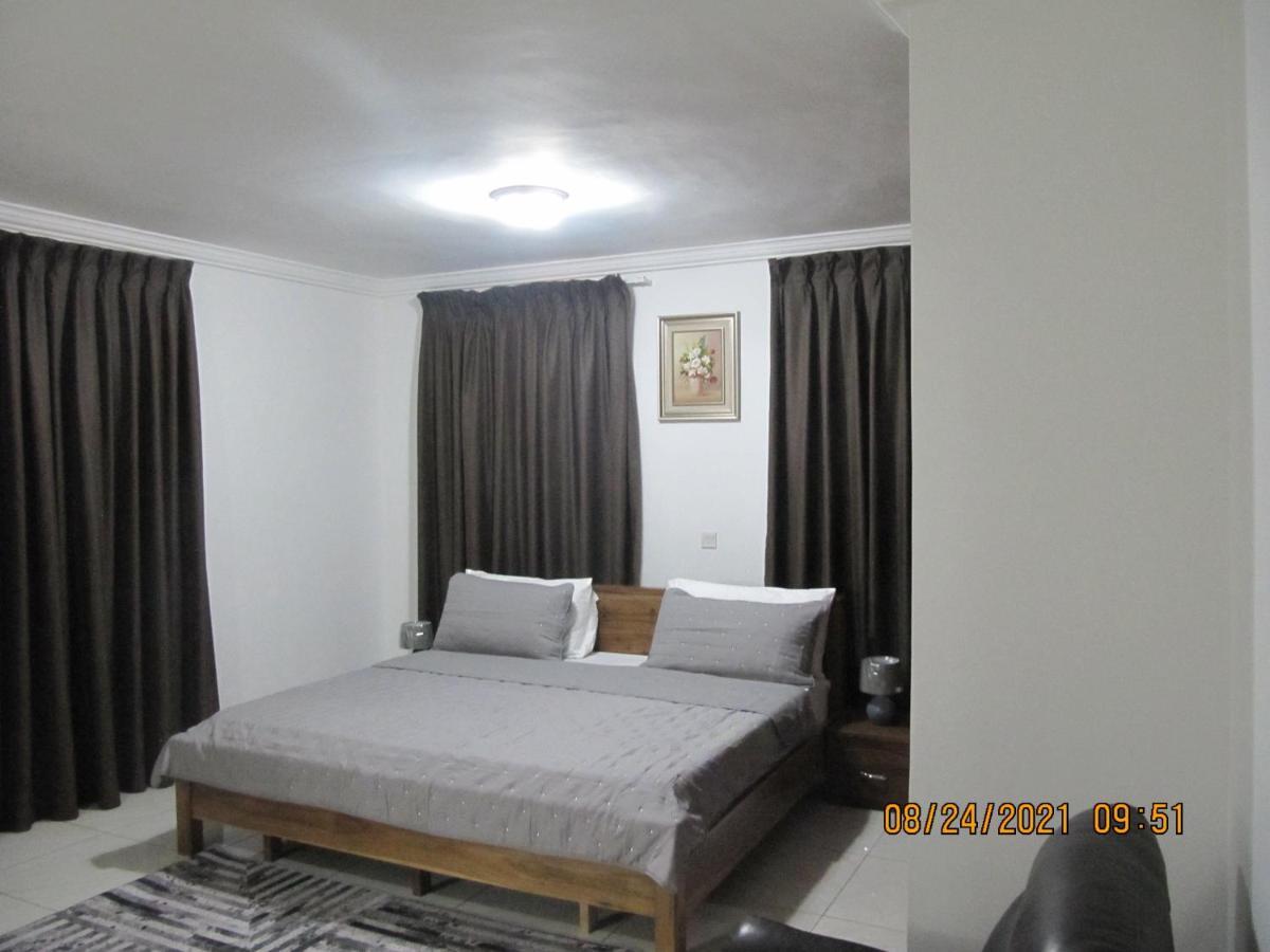Bertha'S Court D-Plus Apartments Dzorwulu Екстериор снимка